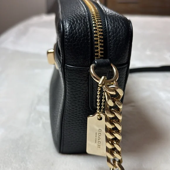 Coach Turn Lock Black Pebbled Leather Crossbody Shoulder Camera Bag - Picture 11 of 17